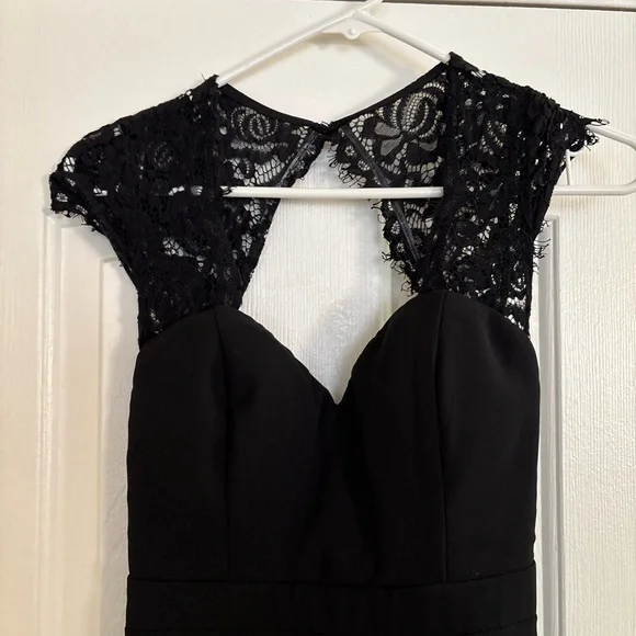 Lulus “Momentous Moments” Black Lace Backless Maxi Dress M - Picture 7 of 9